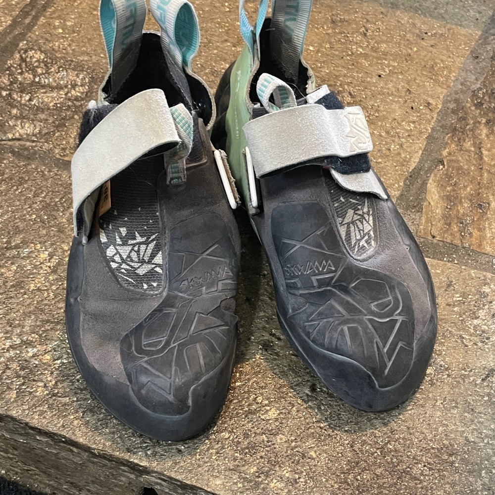 La Sportiva Skwama Climbing Shoes 38.5